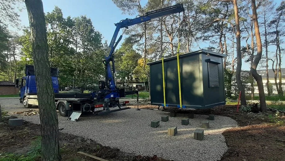 Office container with toilet
